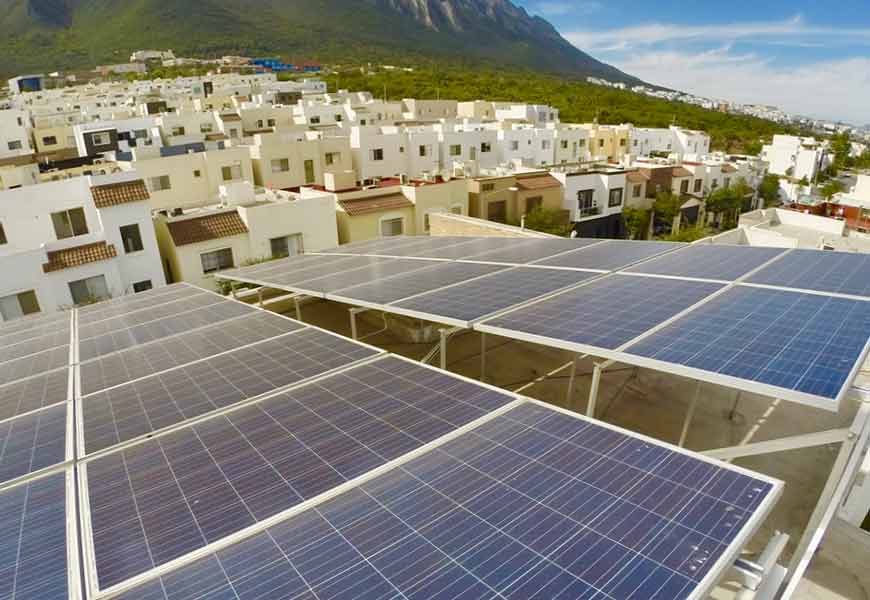 Imagen de paneles solares casa